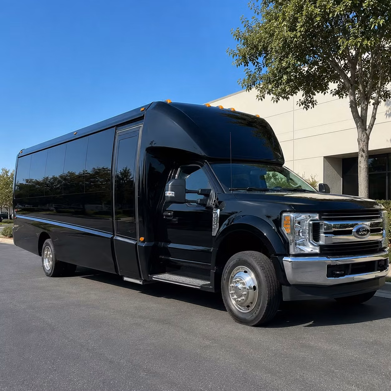 hawthorne 15 passenger minibus rental