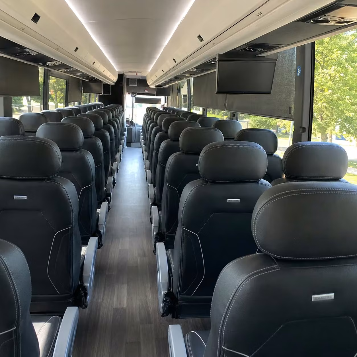 hawthorne charter bus hero 2